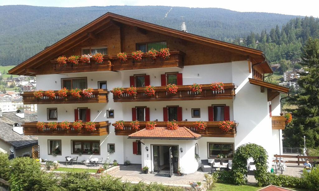 Hotel Garni Walter Ortisei Eksteriør billede