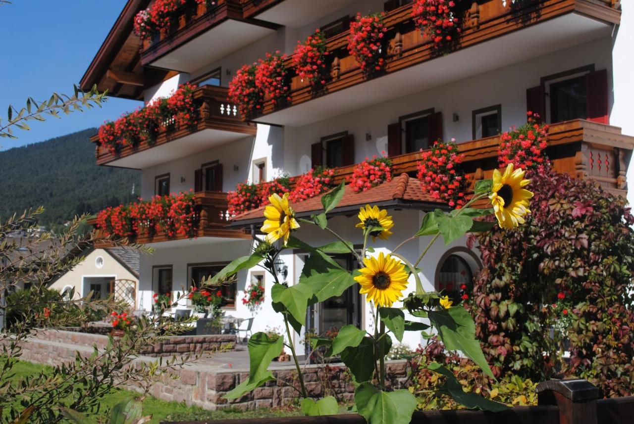 Hotel Garni Walter Ortisei Eksteriør billede
